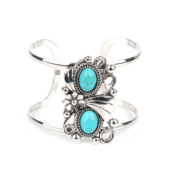 paparazzi Accessories - Mojave Flower Girl - Blue Bracelet